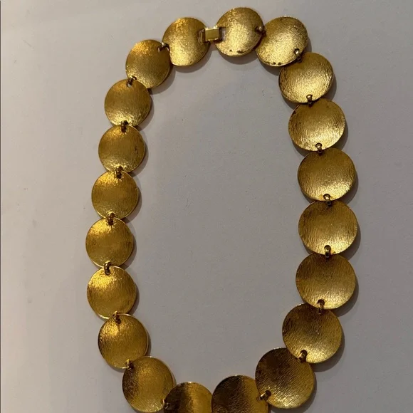 Vtg Stunning Gold-tone Hammered Disc Necklace - Picture 7 of 9